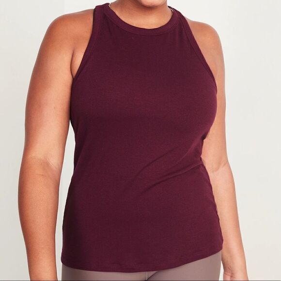 Old Navy Tank Top & Flip Flop Bundle ⚡️ - Picture 9 of 12